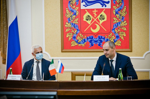 Денис Паслер: «Наш регион – безусловный лидер в стране по площади сева и валовому сбору пшеницы твëрдых сортов»