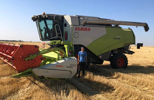 Определен новый рейтинг лучших комбайнеров Оренбуржья