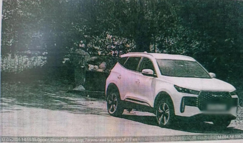В Оренбургской области фиксируют случаи парковки автомобилей вблизи площадок для сбора ТКО