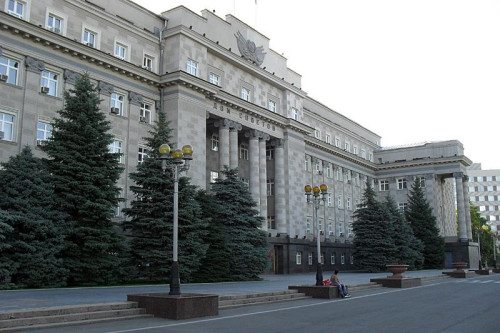 Губернатор Оренбургской области Денис Паслер провел совещание с командующим Приволжским округом войск Росгвардии генерал-полковником Александром Порядиным