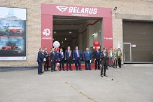 В ОГАУ открылся новый учебный класс Минского тракторного завода
